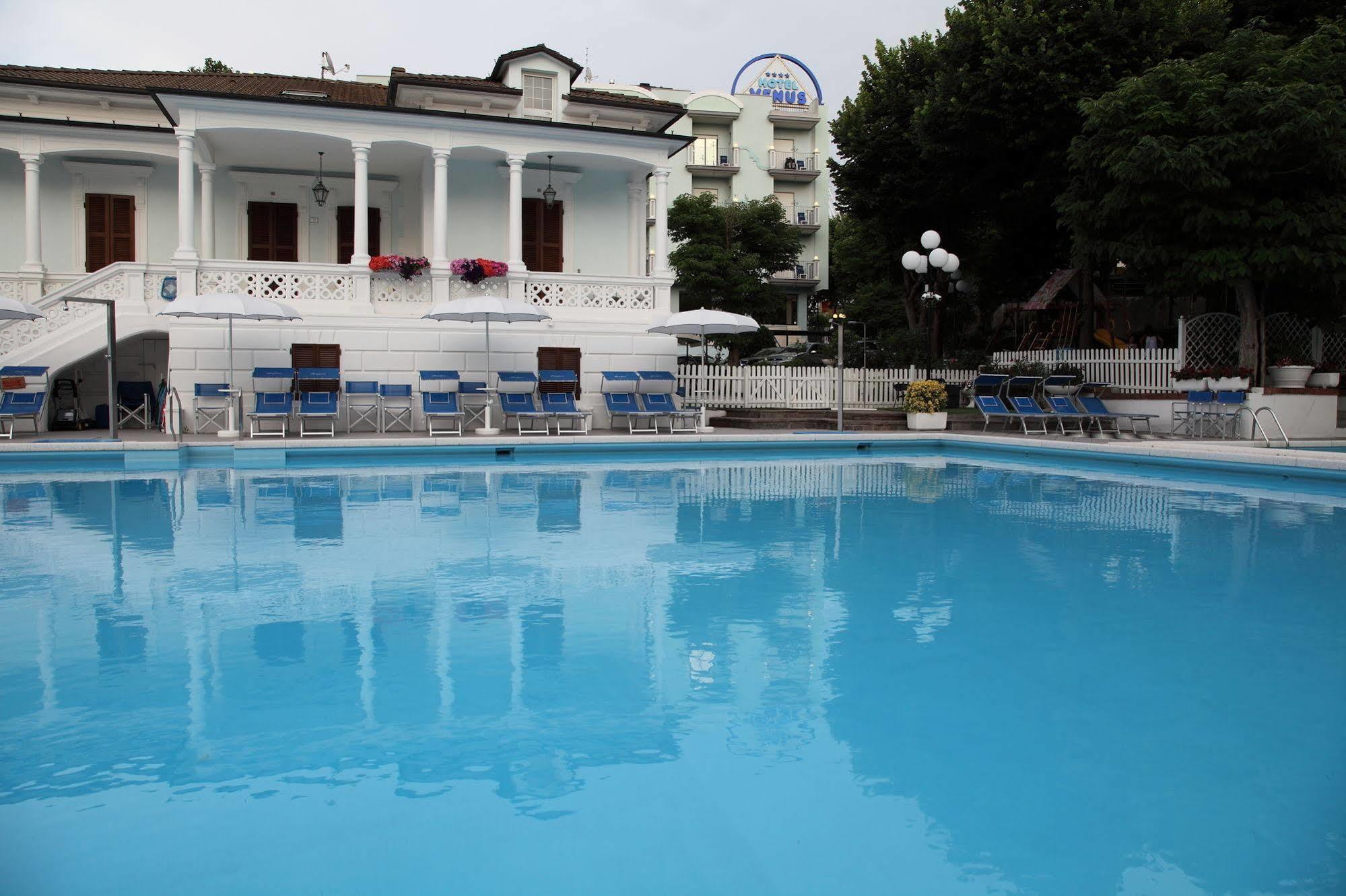 Hotel Venus Gabicce Mare Exterior foto